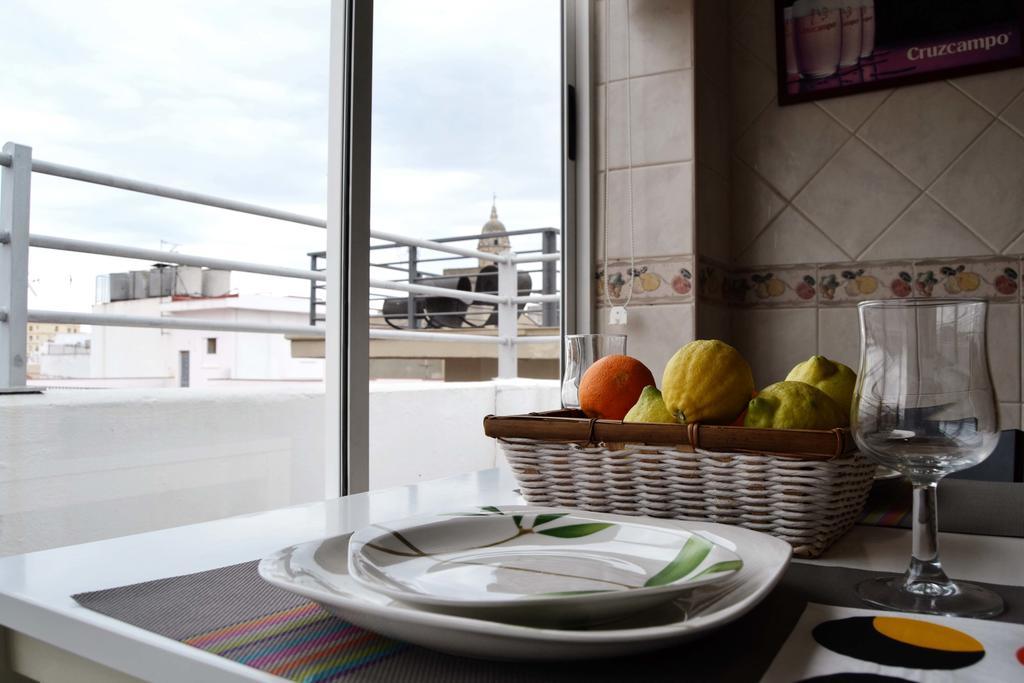 Atico Con Terraza Y Vistas Apartment Малага Екстериор снимка