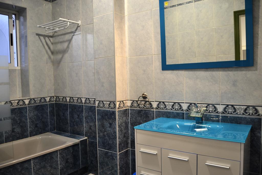 Atico Con Terraza Y Vistas Apartment Малага Екстериор снимка